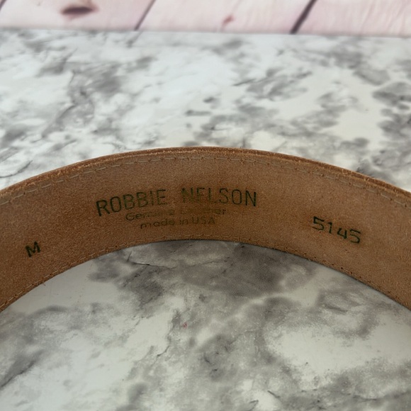 Vintage Genuine leather belt made in USA size Medium - Picture 2 of 5